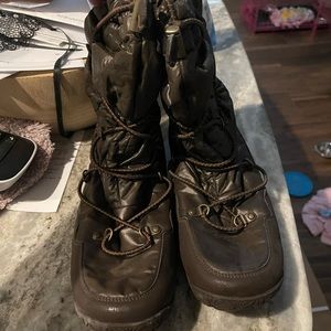 The North face winter grip primaloft boots
